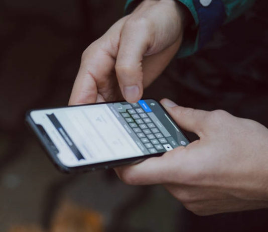 Telefon na kartę – dlaczego NADAL warto z niego korzystać? Telefon na kartę – dlaczego NADAL warto z niego korzystać?